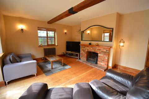 6 bedroom detached house for sale, Timsway, Staines-upon-Thames TW18