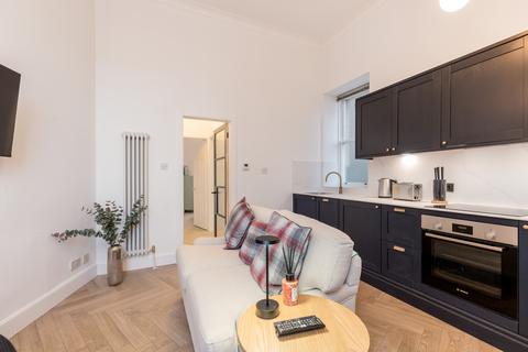 73 Henderson Row, Edinburgh, EH3 5DL