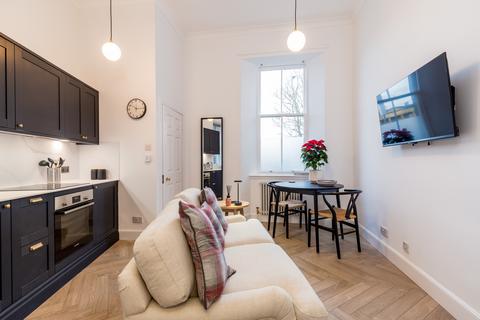73 Henderson Row, Edinburgh, EH3 5DL