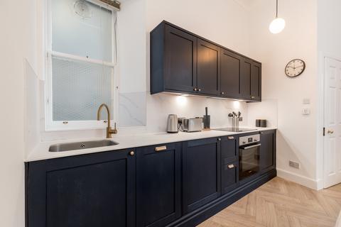 73 Henderson Row, Edinburgh, EH3 5DL