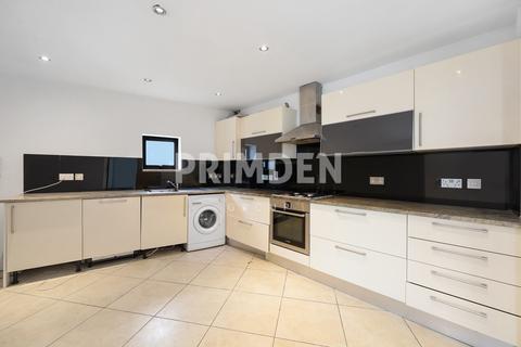4 bedroom house to rent, Tavistock Mews, Holloway, N19