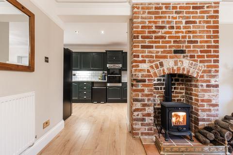 14 Pinewood Close, Norwich, NR6 5LX