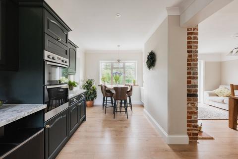 14 Pinewood Close, Norwich, NR6 5LX