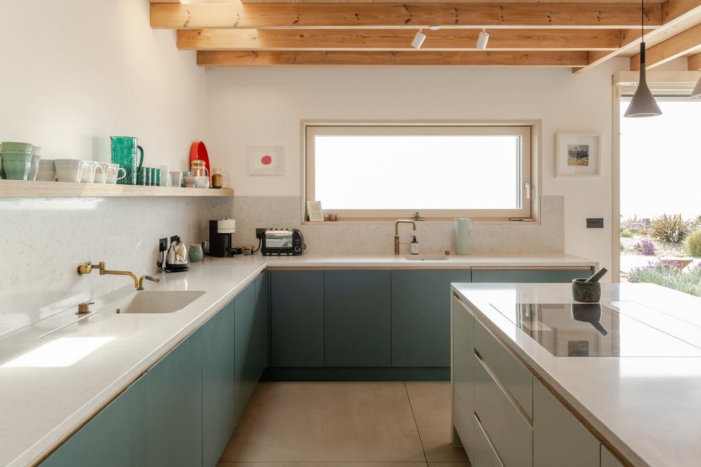 279986   20250424 the sea house camber tmh 85 h...