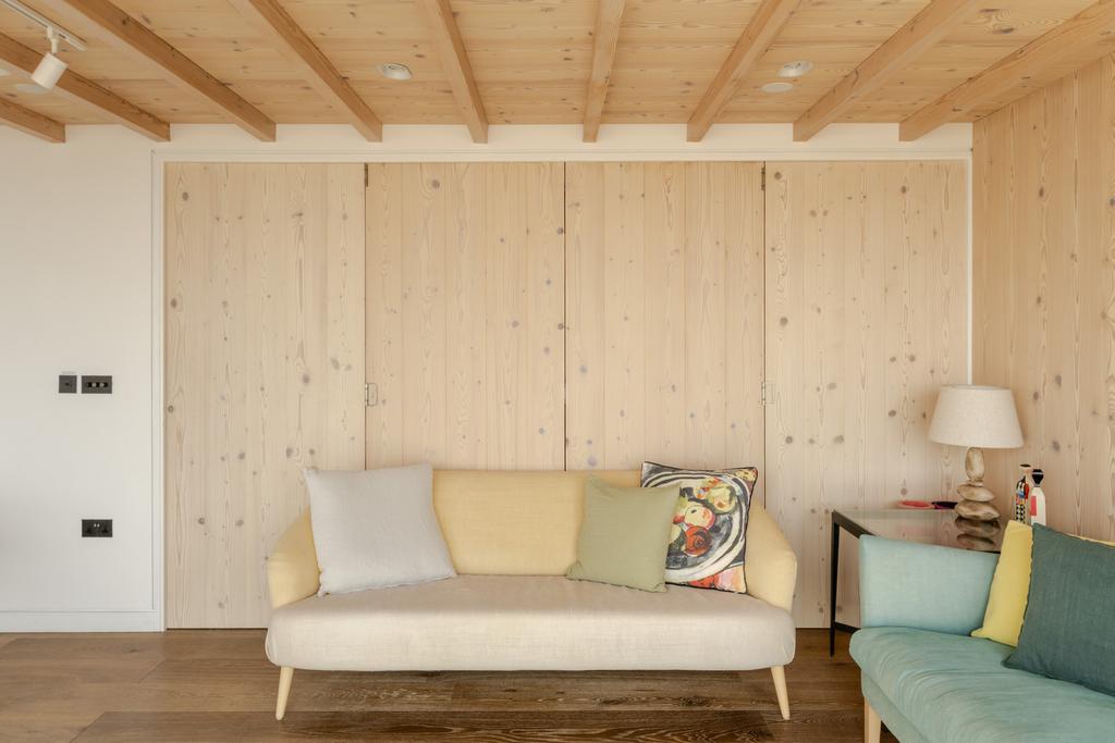 279956   20250424 the sea house camber tmh 52 h...