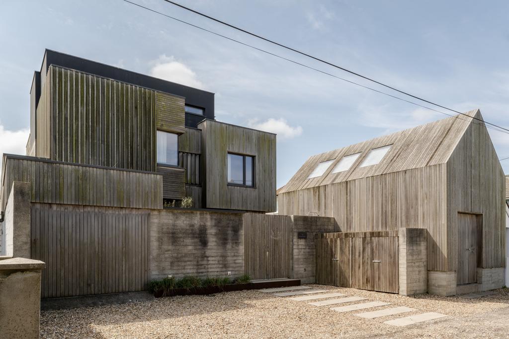 279940   20250424 the sea house camber tmh 34 h...