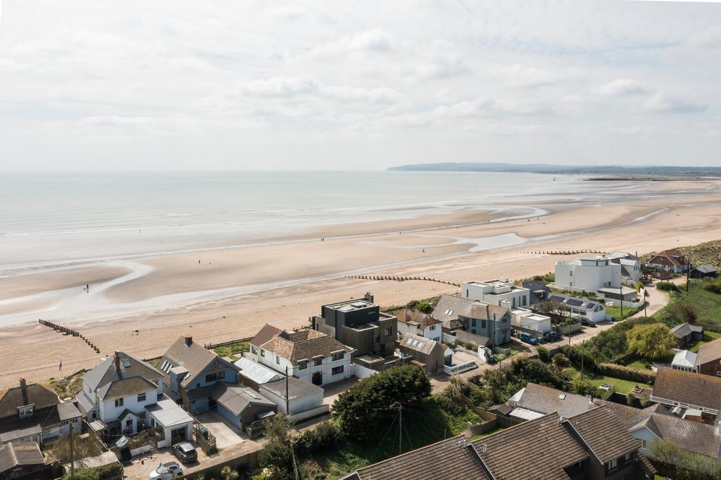 280005   20250424 the sea house camber tmh 104 ...