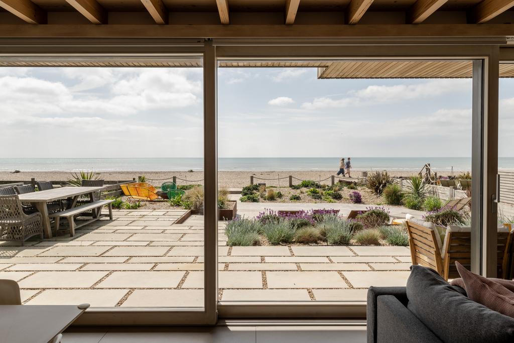 279944   20250424 the sea house camber tmh 38 h...