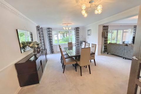 4 bedroom apartment for sale, The Avenue, Branksome Park, Poole, Dorset, BH13