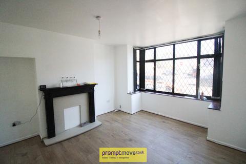 3 bedroom terraced house to rent, Connaught Road Luton LU4 8ES