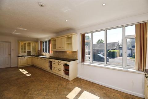 3 bedroom detached bungalow for sale, Park Road, Welton, Brough