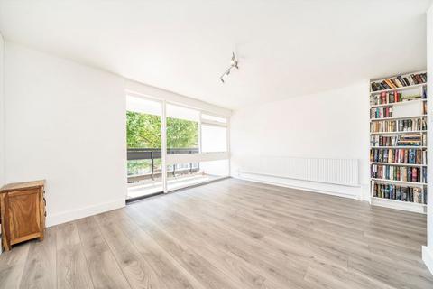 3 bedroom flat to rent, John Ruskin Street, London SE5