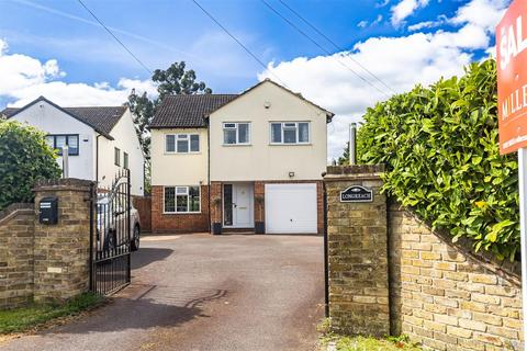 4 bedroom detached house for sale, Epping Road, Nazeing