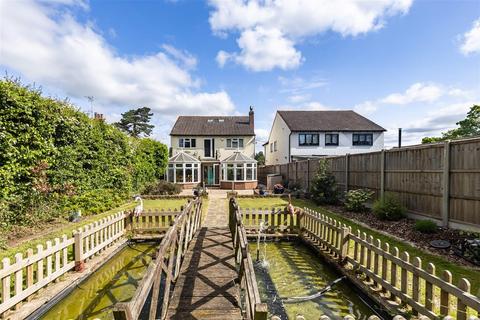 4 bedroom detached house for sale, Epping Road, Nazeing