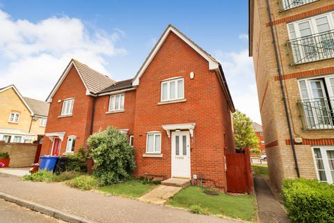 62 Rawlyn Close, Chafford Hundred, Grays, RM16 6BS