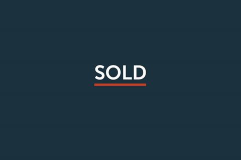 Terraced house for sale