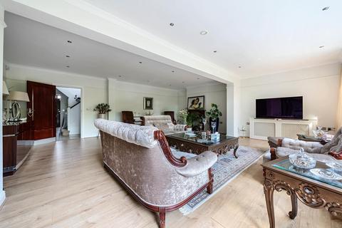 67 Laurel Way, London, N20 8HT