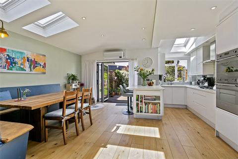 4 Sheendale Road, Richmond, TW9 2JJ