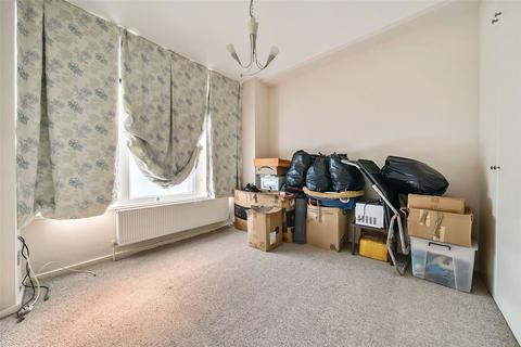 2 bedroom maisonette for sale, Tynemouth Road, Mitcham CR4