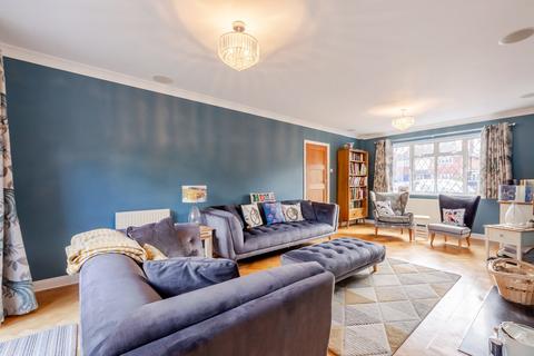 13 Denberry Drive, Sidcup, DA14 4LB