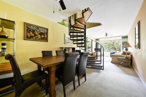 1 bedroom apartment for sale, Brandon Mews, London EC2Y