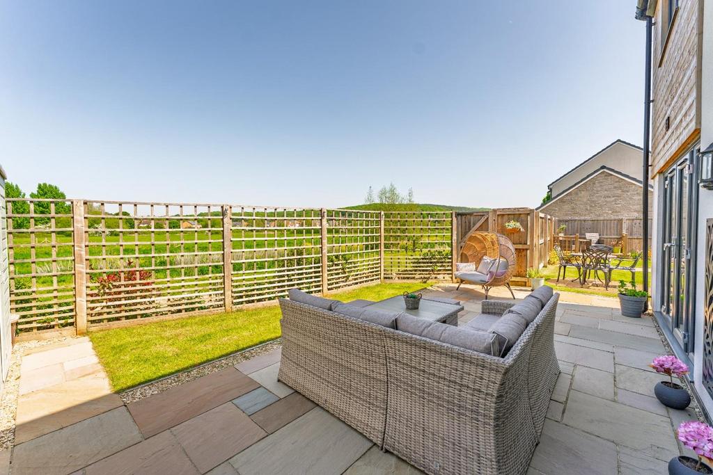 11 West Mill Congresbury -44.jpg