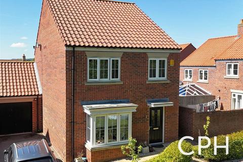 4 bedroom detached house for sale, Bramble Way, Scarborough