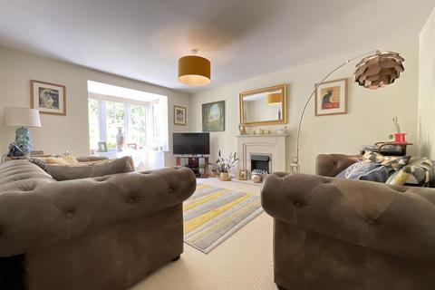4 bedroom detached house for sale, Bramble Way, Scarborough