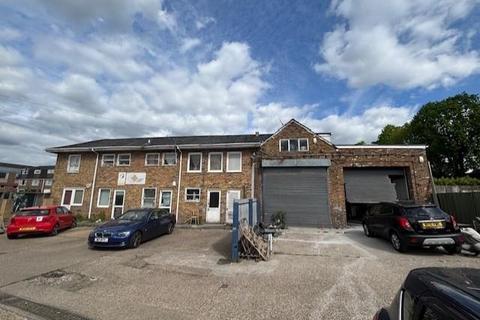 undefined, Gore Road, Burnham