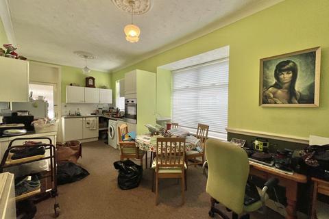 2 bedroom detached bungalow for sale, Whittaker Avenue, Layton FY3