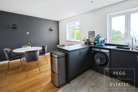 2, Alpine Court Alpine Road, Torquay, TQ1 1AQ