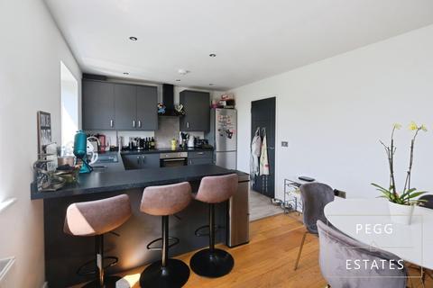 2, Alpine Court Alpine Road, Torquay, TQ1 1AQ