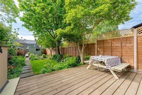2 bedroom apartment for sale, Kempe Road, London, NW6