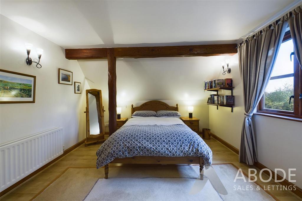 CAM03473 G0-PR0153-STILL019.jpg