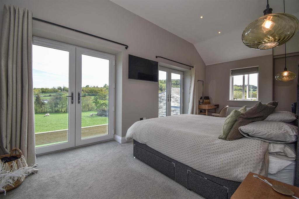 Malvern Bedroom 1 a.jpg
