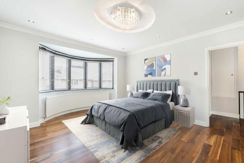 4 bedroom semi-detached house for sale, Vyner Road, London W3