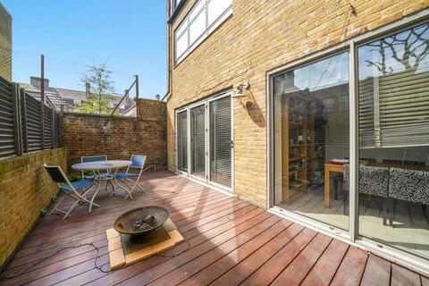3 bedroom apartment for sale, Salamander Court, York Way, London, N7
