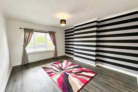 3 bedroom terraced house to rent, Leithland Road, Glasgow G53