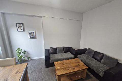 undefined, *£110pppw excl bills* Croft House, Alfreton Road, Nottingham
