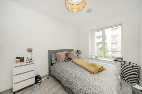 Flat 14, Emerald House, 2 Commander Avenue, London, NW9 5ZH