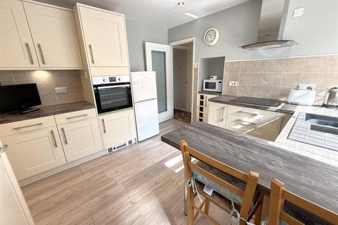2 bedroom detached bungalow for sale, Fleming Avenue, Bottesford
