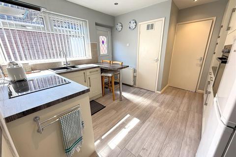 2 bedroom detached bungalow for sale, Fleming Avenue, Bottesford