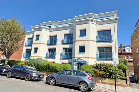 2 bedroom apartment to rent, Salisbury Court, Salisbury Road, Hove
