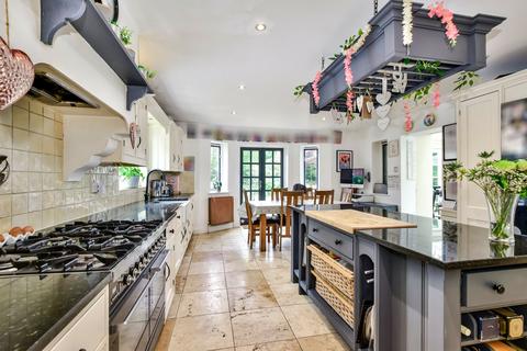 4 bedroom detached house for sale, Toms Lane, Kings Langley, WD4