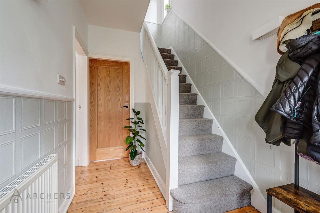 5 Toftwood Ave(Interior)(14of41).jpg