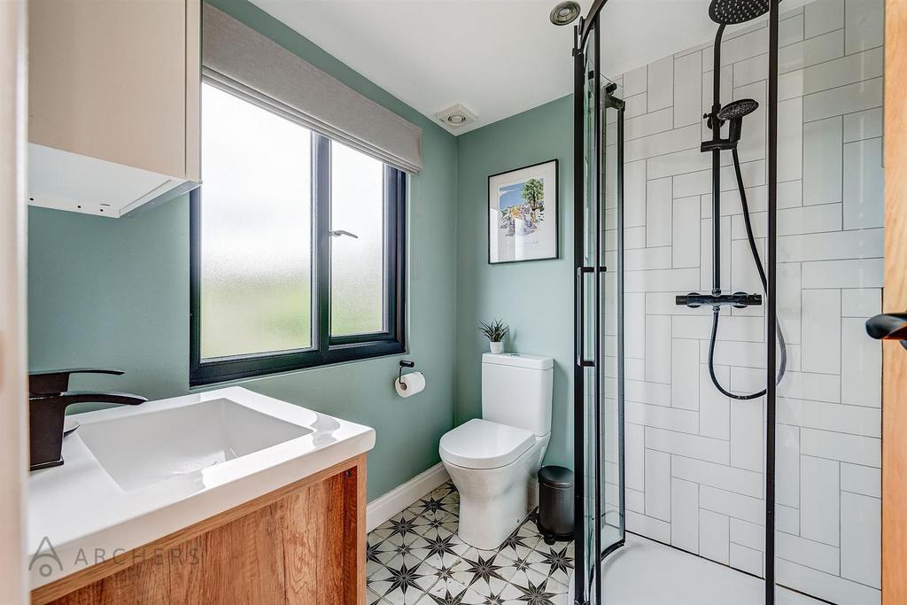 5 Toftwood Ave(Interior)(38of41).jpg