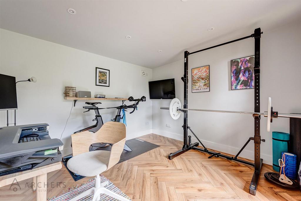 5 Toftwood Ave(Garden Room)(4of6).jpg