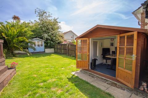 35 Century Close, St Austell, PL25 3UY