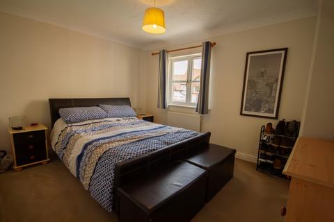 35 Century Close, St Austell, PL25 3UY
