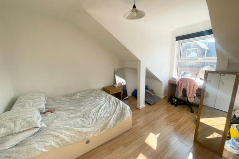 *£110pppw excl bills* Frederick Grove, Lenton, Nottingham